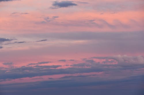 Free Pink and Purple Sky at Sunrise Stock Photo