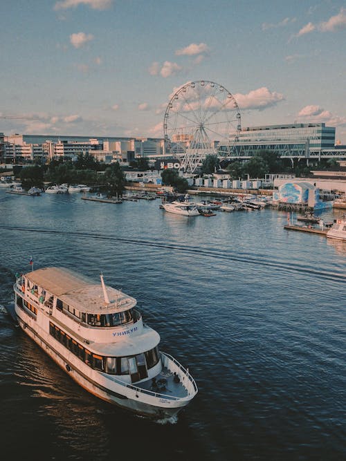 Gratis stockfoto met gebied met water, transportsysteem, vaartuig