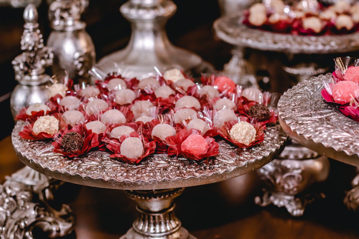 Mesa de dulces y brigadeiros