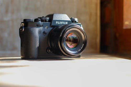 Free Professional Camera on Table Stock Photo