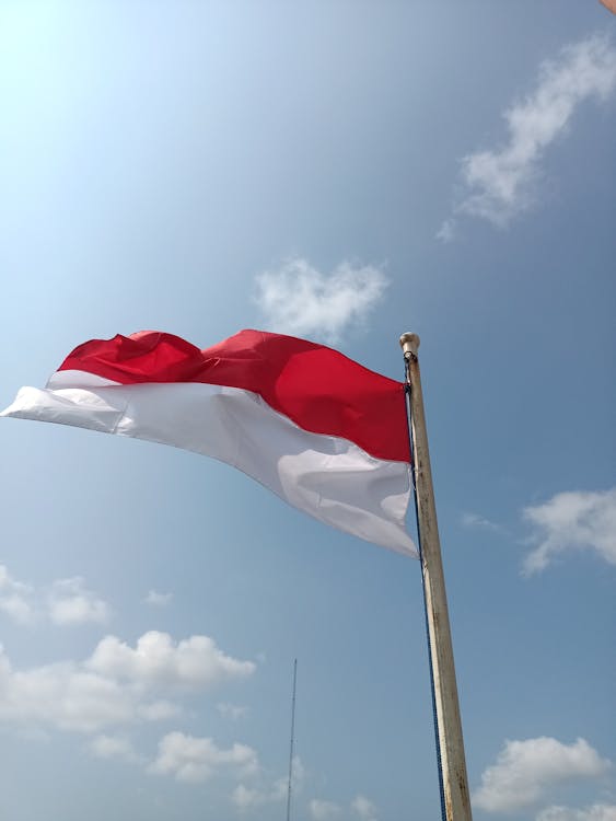 Biểu tượng cờ Indo 2024 là một hình ảnh tuyệt đẹp để đại diện cho quốc gia Indonesia. Nó là biểu tượng của sự tự hào và lòng yêu nước của người dân Indonesia trong năm