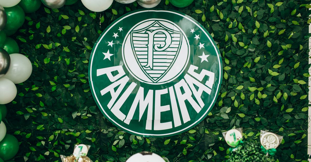 Painel decorativo temático verde e branco ilustrando o amor da torcida do Palmeiras pelo clube