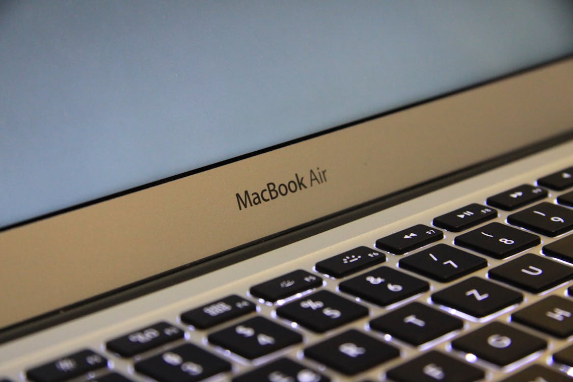 Macbook Air Gray Logo Op Laptop