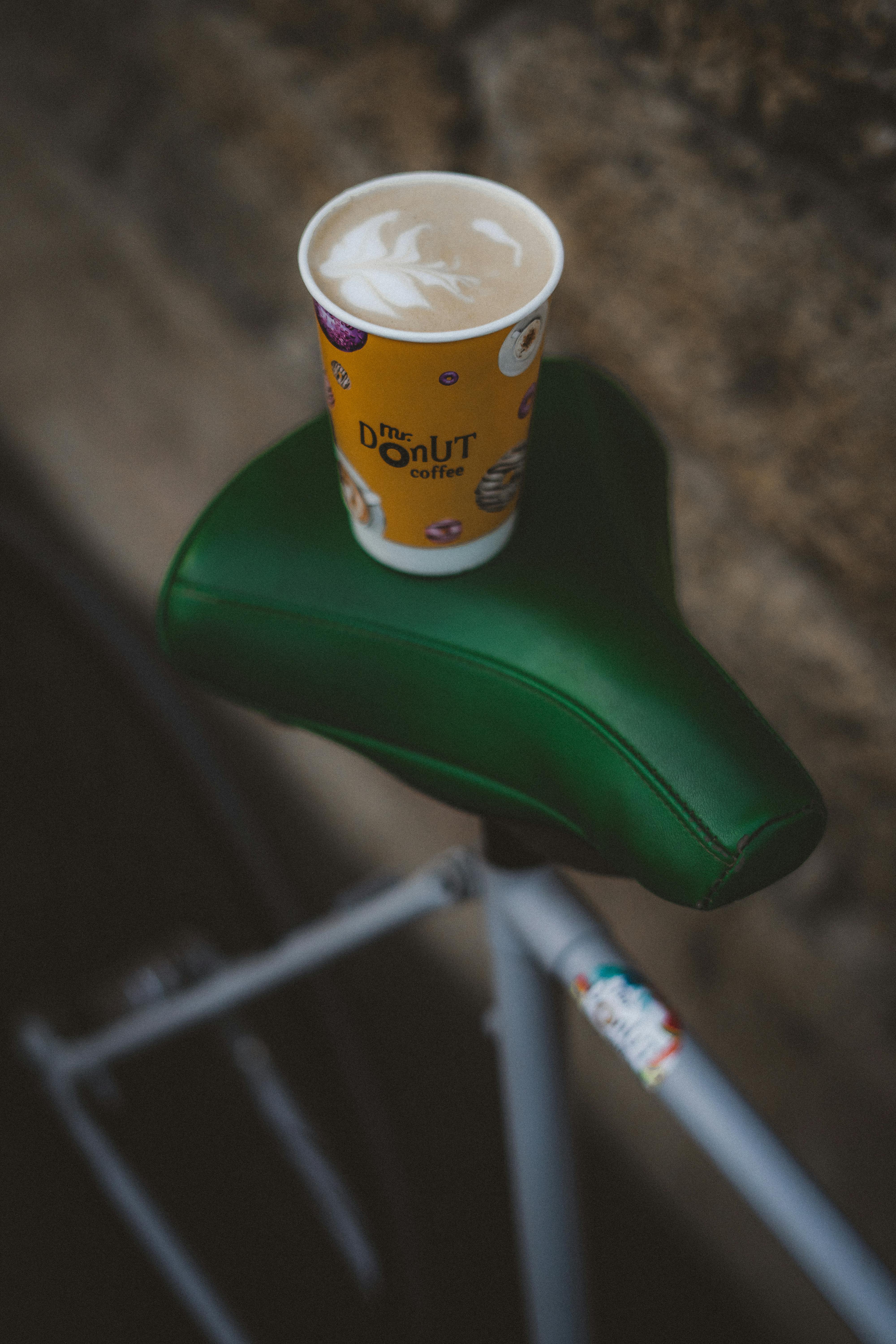 Brown leather bicycle saddle · Free Stock Photo