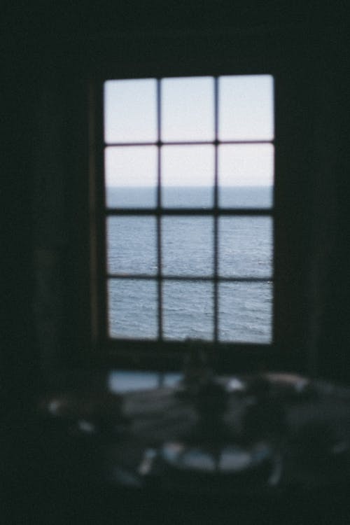 Darmowe zdjęcie z galerii z horyzont, morze, okna