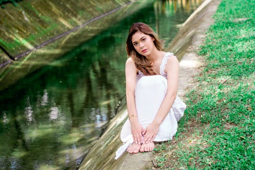 Free Бесплатное стоковое фото с азиатка, белое платье, гламур Stock Photo