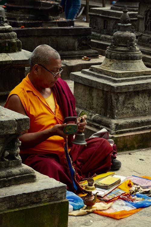 young buddhist monks studying