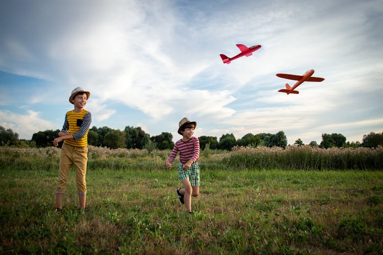 Boys Flying Toy Planes