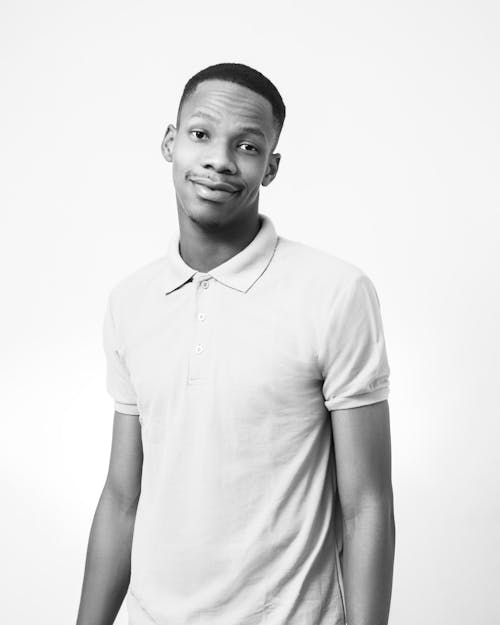 Free Grayscale Photo of a Man in Polo Shirt Stock Photo