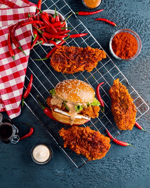 Overhead Photo of Chicken Sandwich 