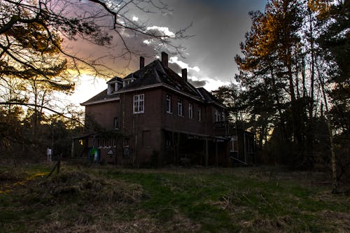 Free stock photo of abandoned, abandoned building, country house