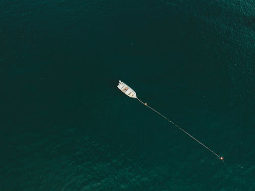 Foto profissional grátis de aerofotografia, barco, corpo d'água