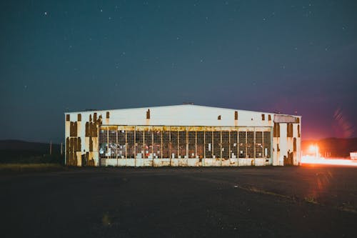 Бесплатное стоковое фото с вечер, заброшенный, здание