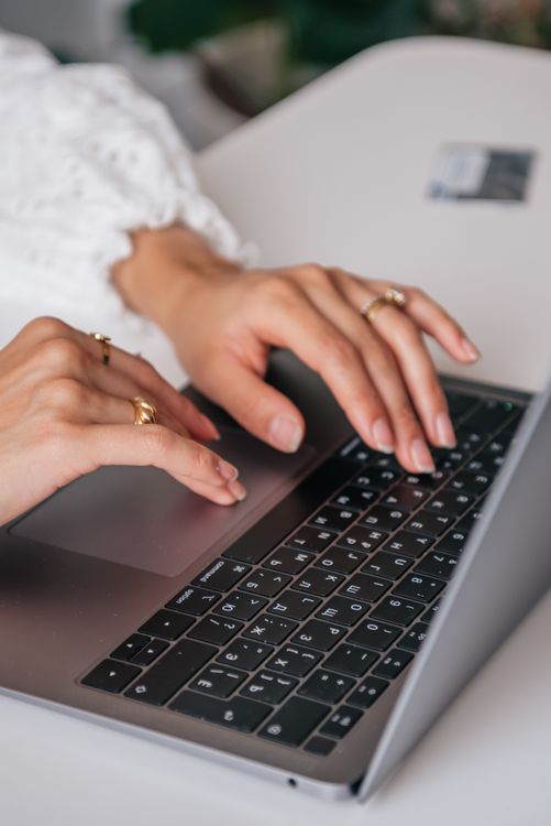blogger writing content for digital marketing campaign