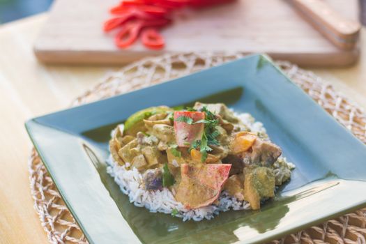 Bol de quinoa mexicain avec poulet