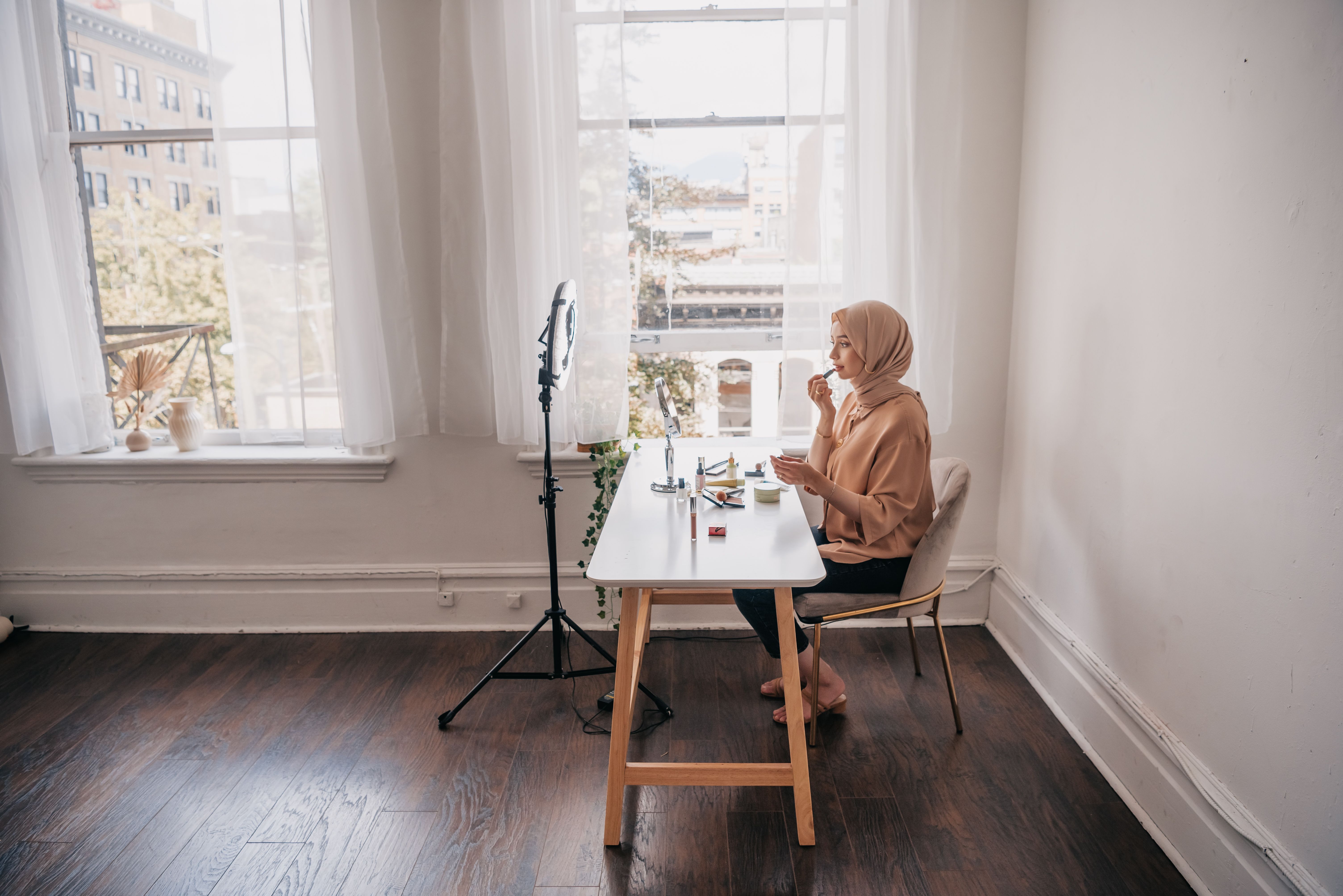 Essential Tips for Becoming a Blogger: Start Your Journey