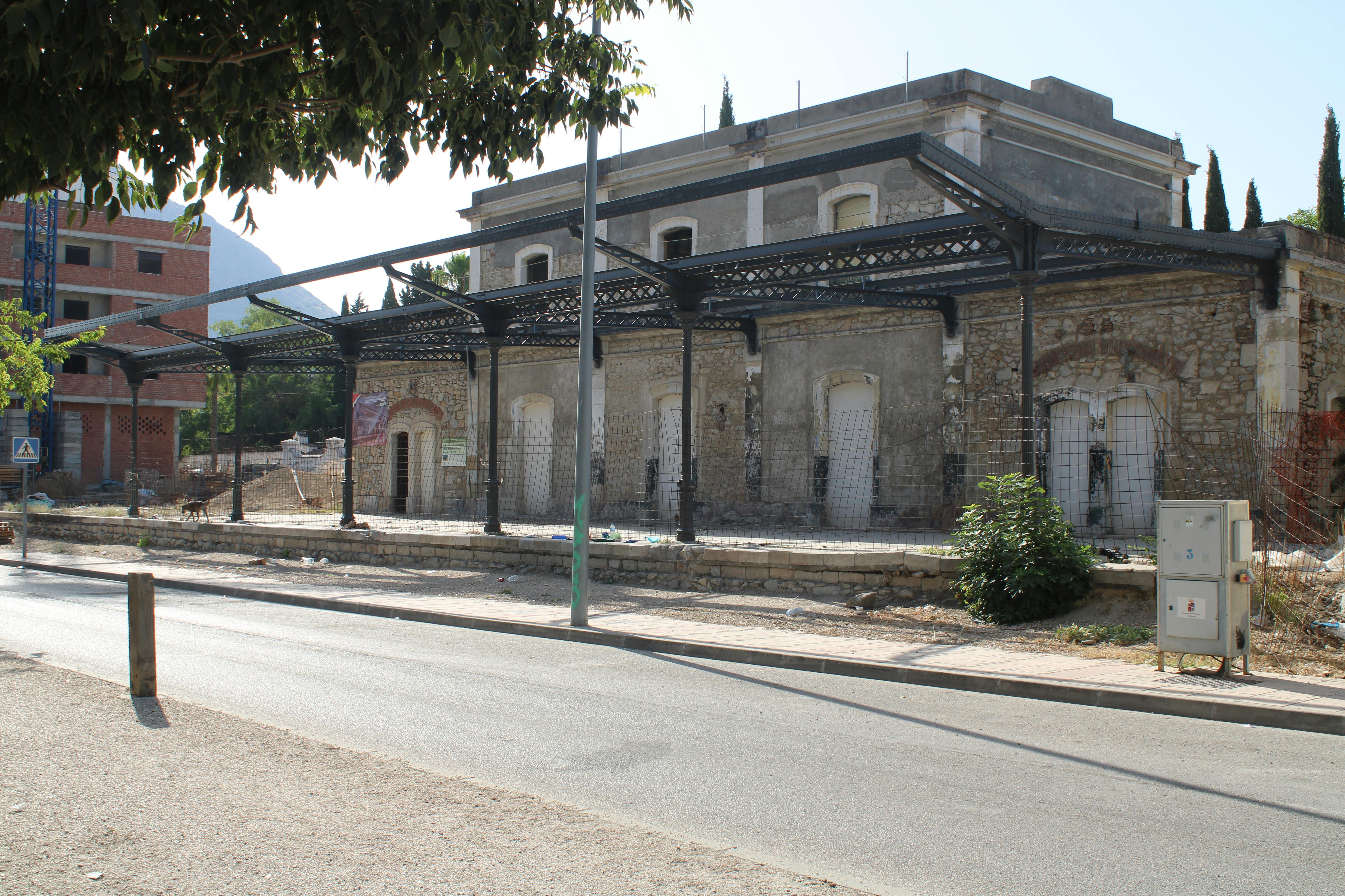 zona de los andenes de la estación