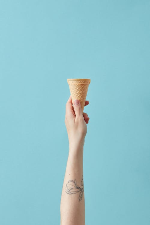 冰淇淋甜筒, 垂直拍攝, 室內 的 免費圖庫相片
