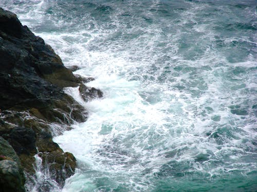 Free stock photo of cliff, sea, soapy water