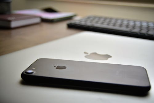 Foto profissional grátis de iphone, iphone 7, maçã