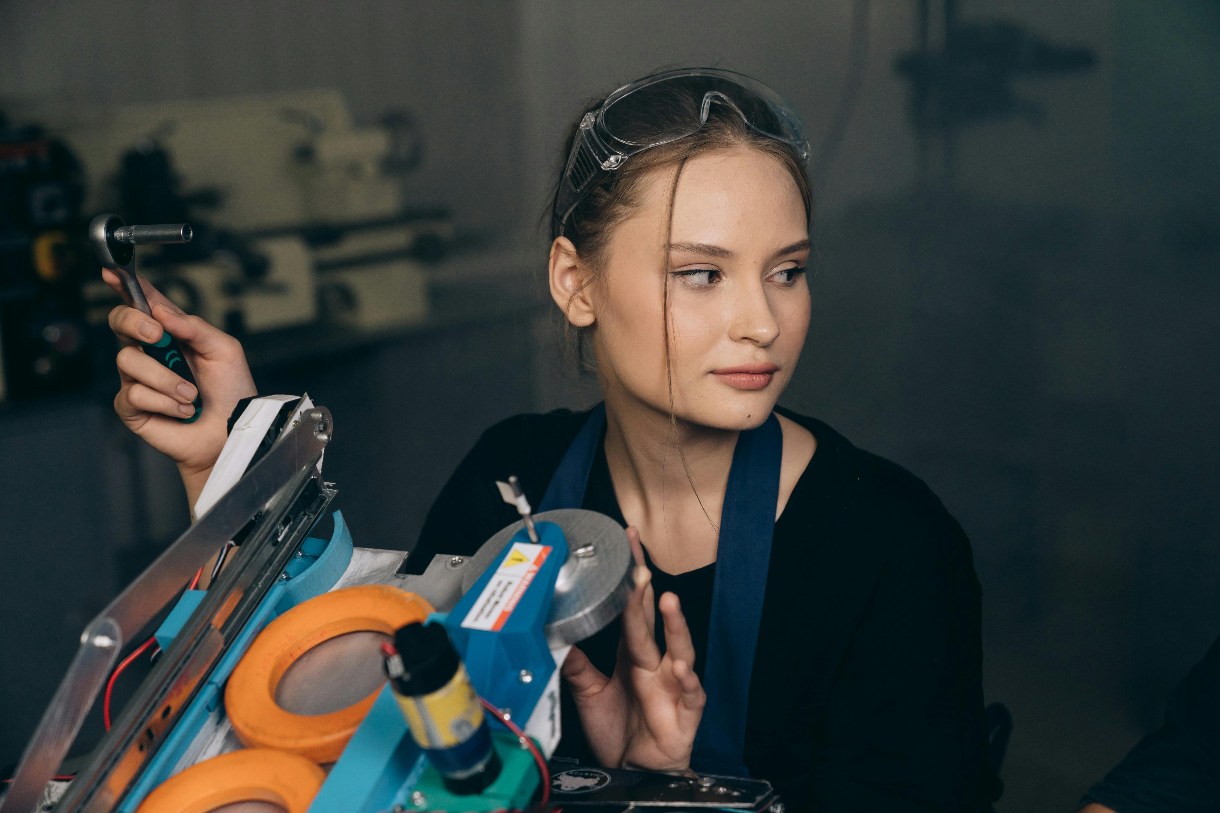 Gratis Immagine gratuita di abile, ambiente di lavoro, apparecchiature tecnologiche Foto a disposizione