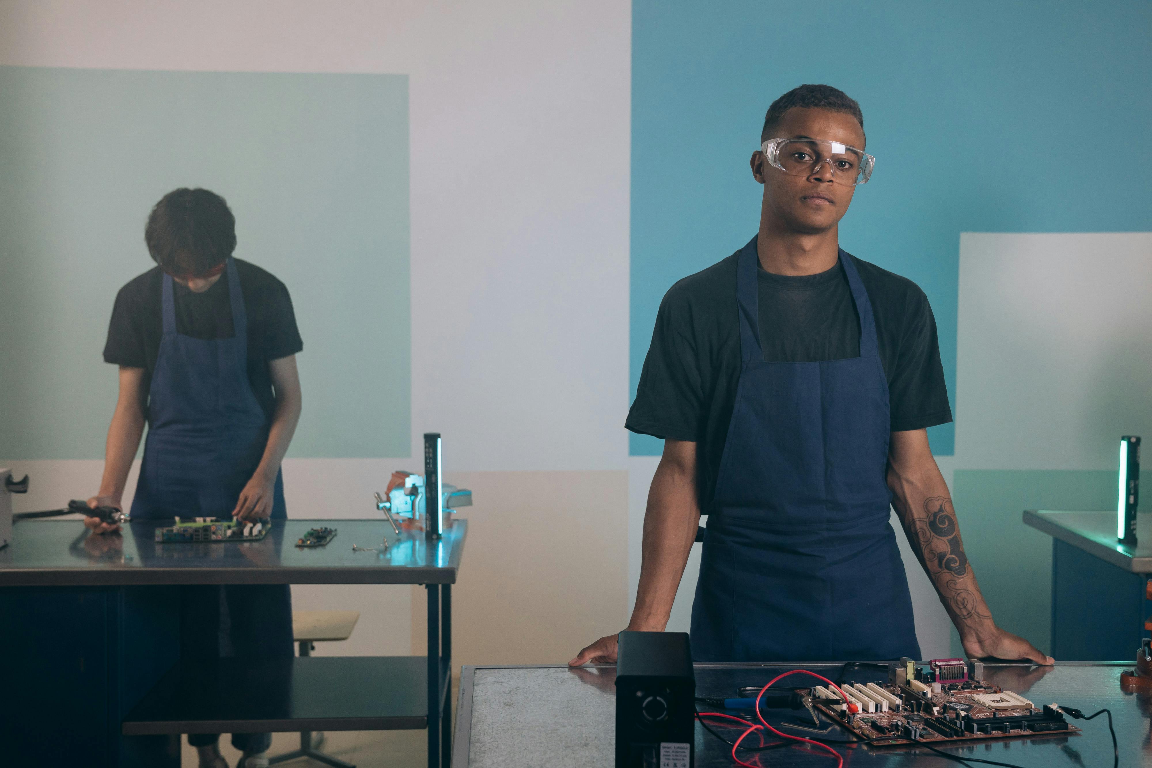 general tech general top tech — Photo by Mikhail Nilov on Pexels