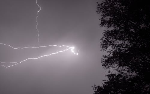 Free Lightning Strike on Dark Sky Stock Photo