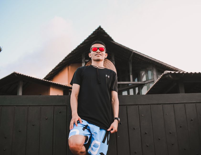 House Ambassador vs Brand Ambassador: What's the Real Difference?