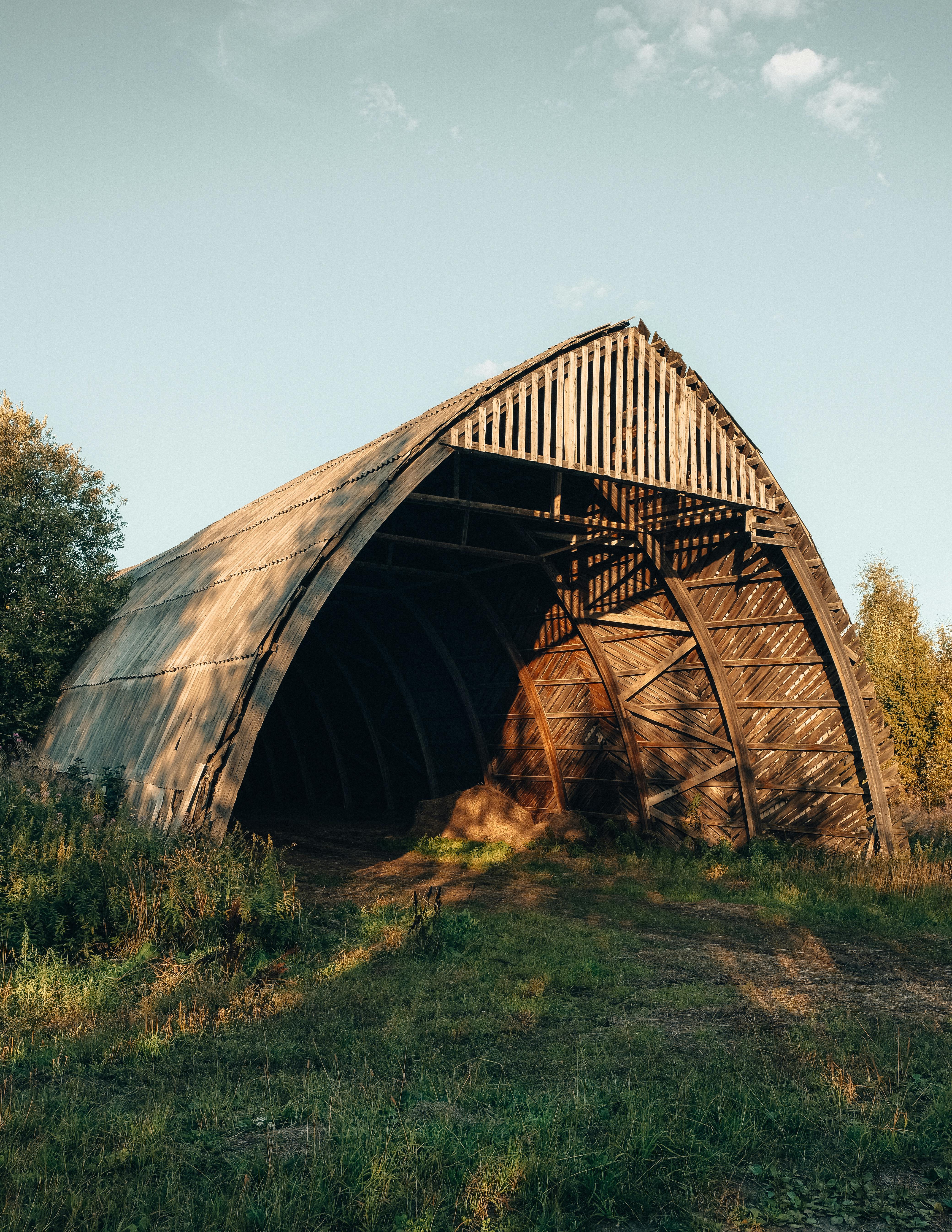 Is a shed roof cheaper than a gable roof?