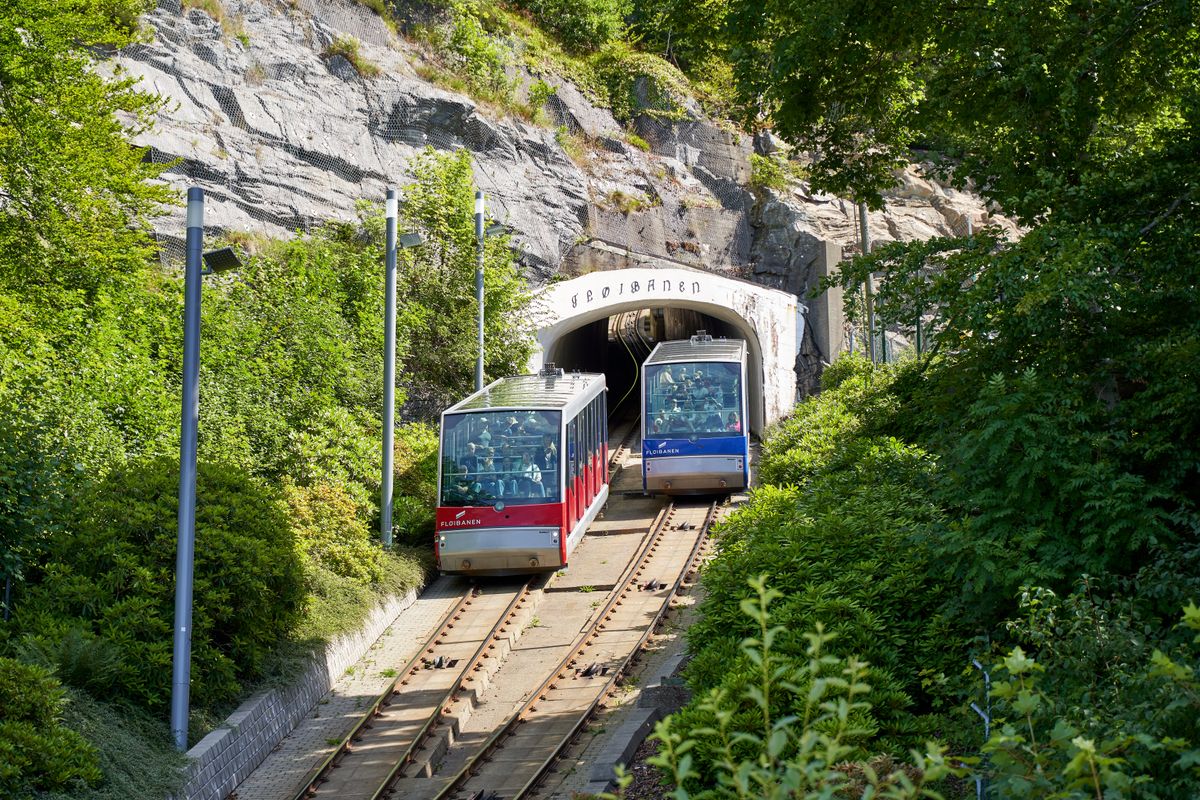 The Floibanen funicular entering a tunnel in Bergen