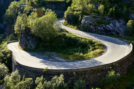 Wunderschöne Straße & Luftaufnahme – Sportwagen Wallpaper