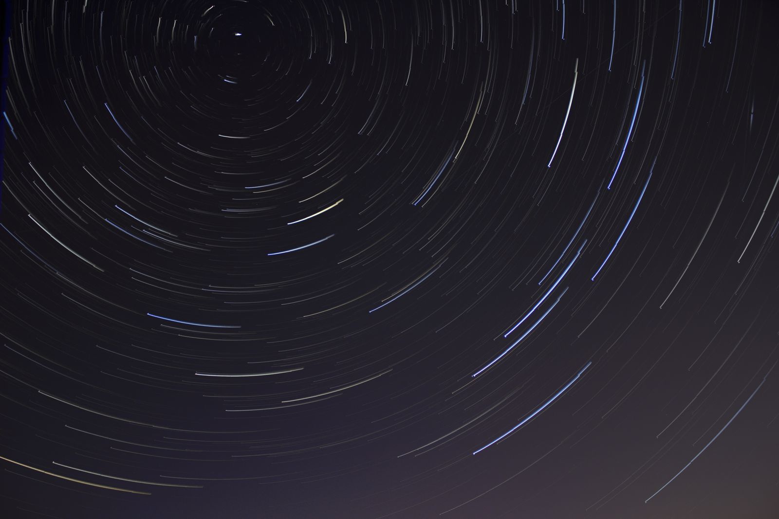 Long-exposure star trails