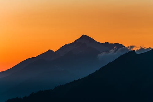 Foto d'estoc gratuïta de vista de muntanya, vista del capvespre