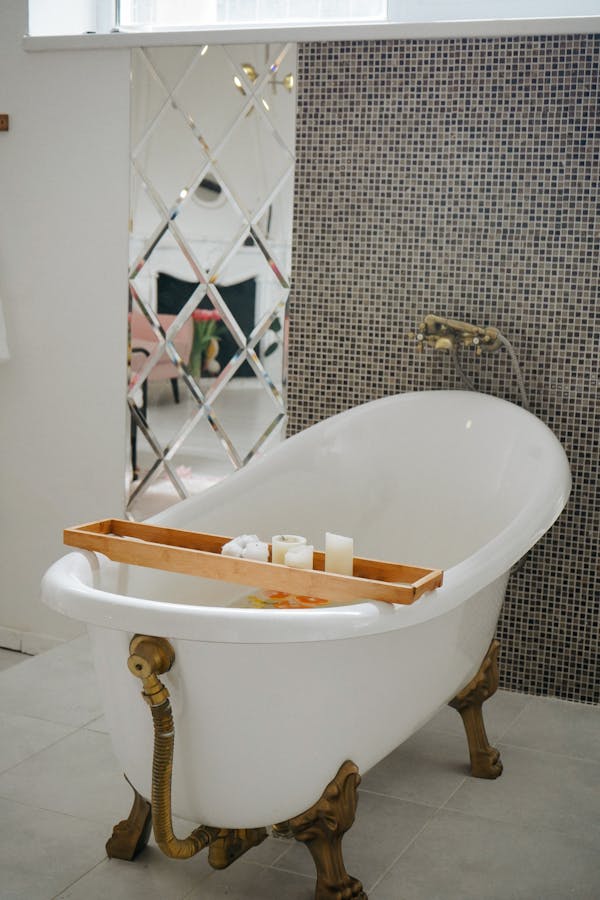 Spa-Style Rain Shower & Tub