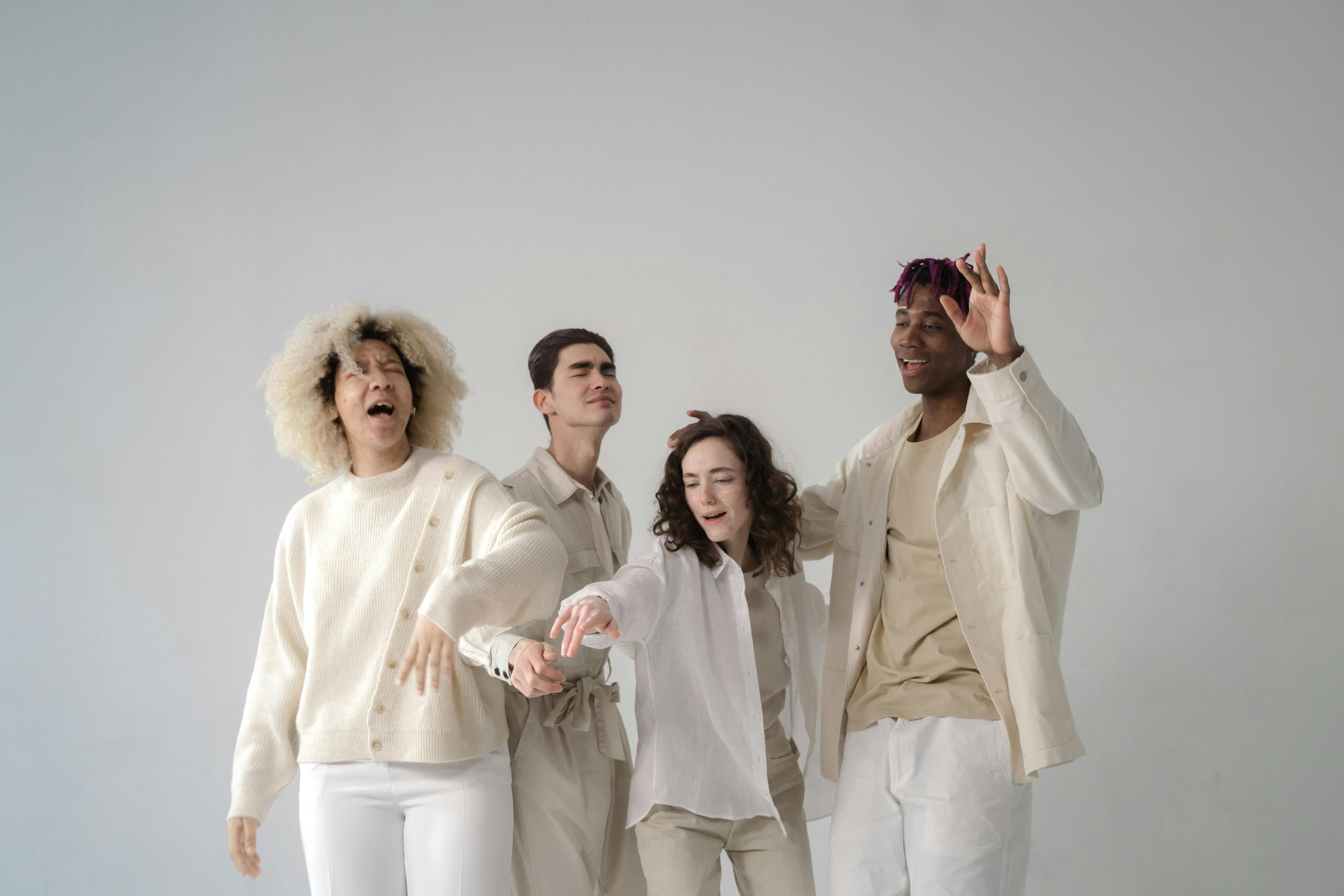 Malam Keakraban: Bernyanyi dan Menari Bersama