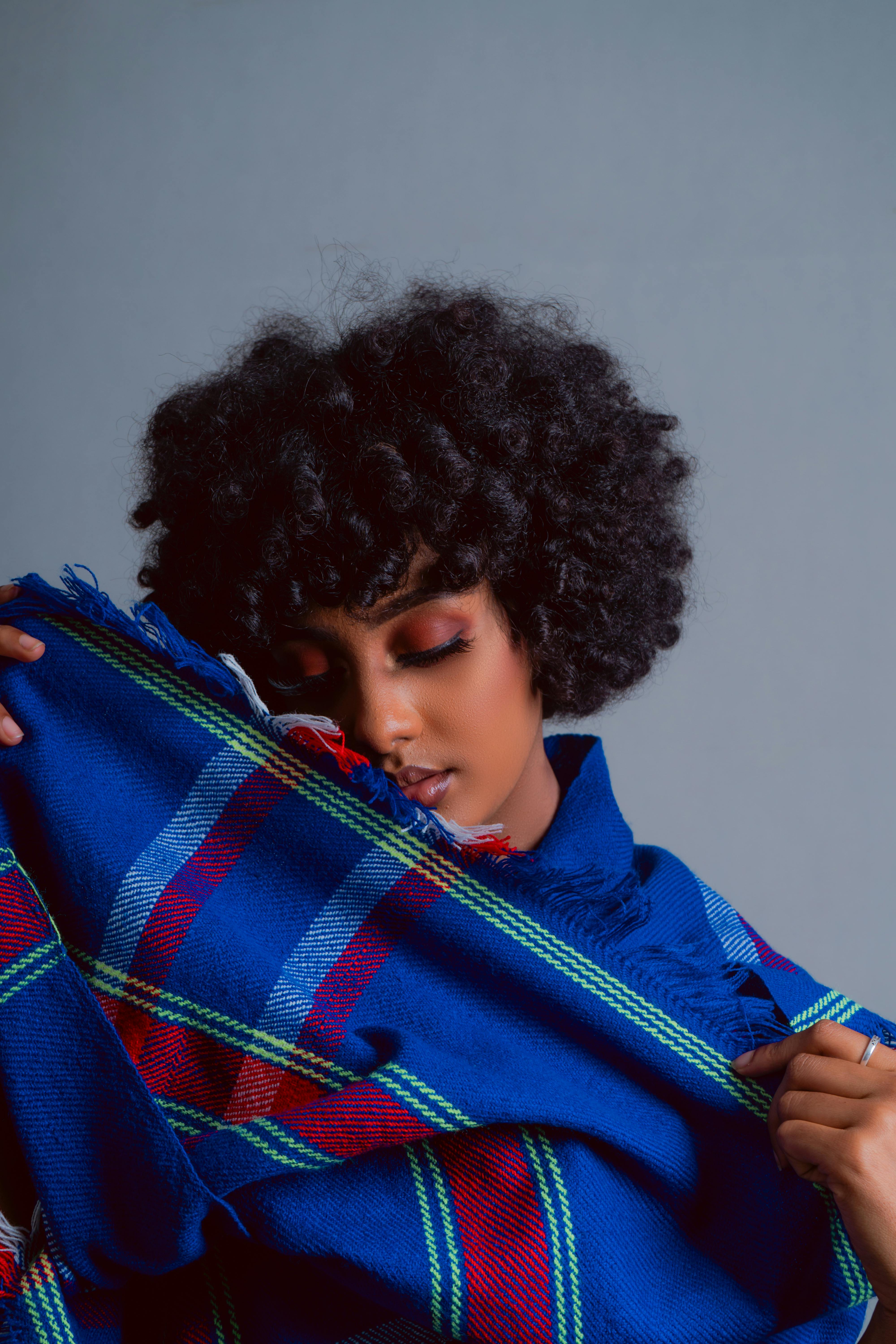 Ücretsiz Afrikalı Amerikalı, afro saç, bez içeren Ücretsiz stok fotoğraf Stok Fotoğraflar