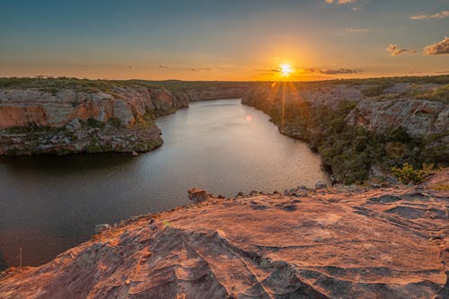 Fotos de stock gratuitas de amanecer, anochecer, desfiladero