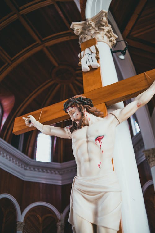 Free Low-Angle Shot of Jesus Christ on the Cross Stock Photo
