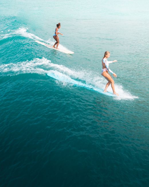 Surfing at Bondi: Ride the Waves Like a Pro (or a Beginner!) Surfing at Bondi: Ride the Waves Like a Pro (or a Beginner!)
