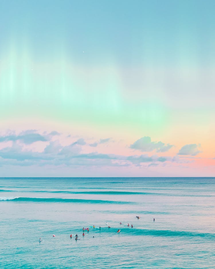 Beautiful Pink Sky Over Turquoise Water 