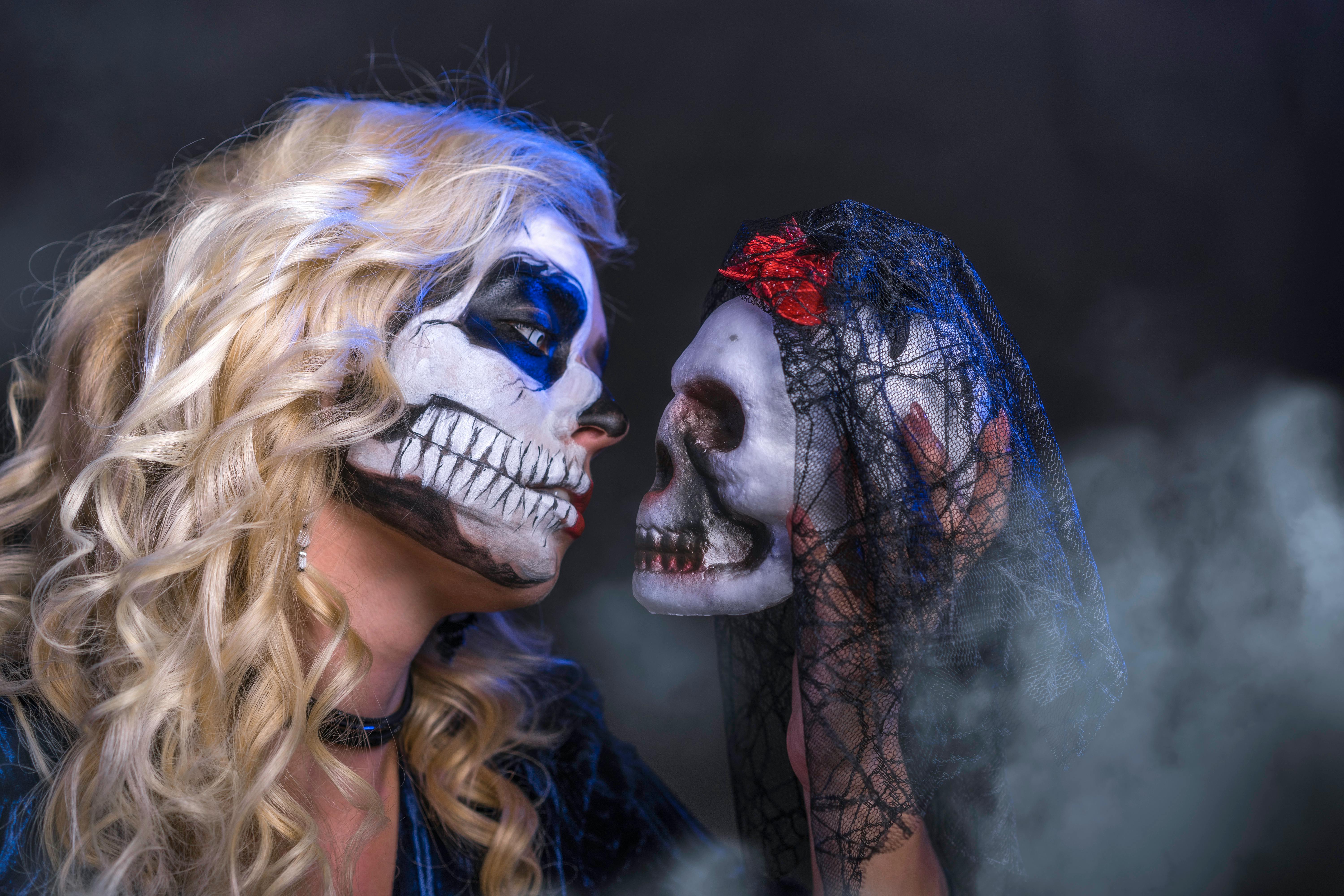620 Scary Halloween Face Paint Stock Photos, High-Res Pictures, and Images  - Getty Images