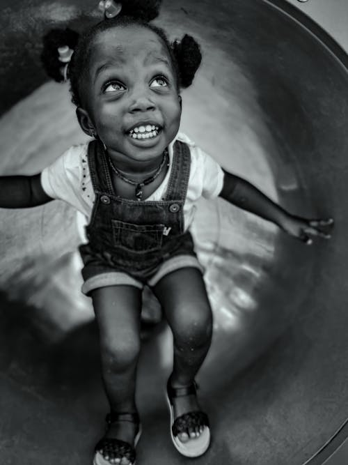 Photos gratuites de échelle des gris, enfant, fille afro-américaine