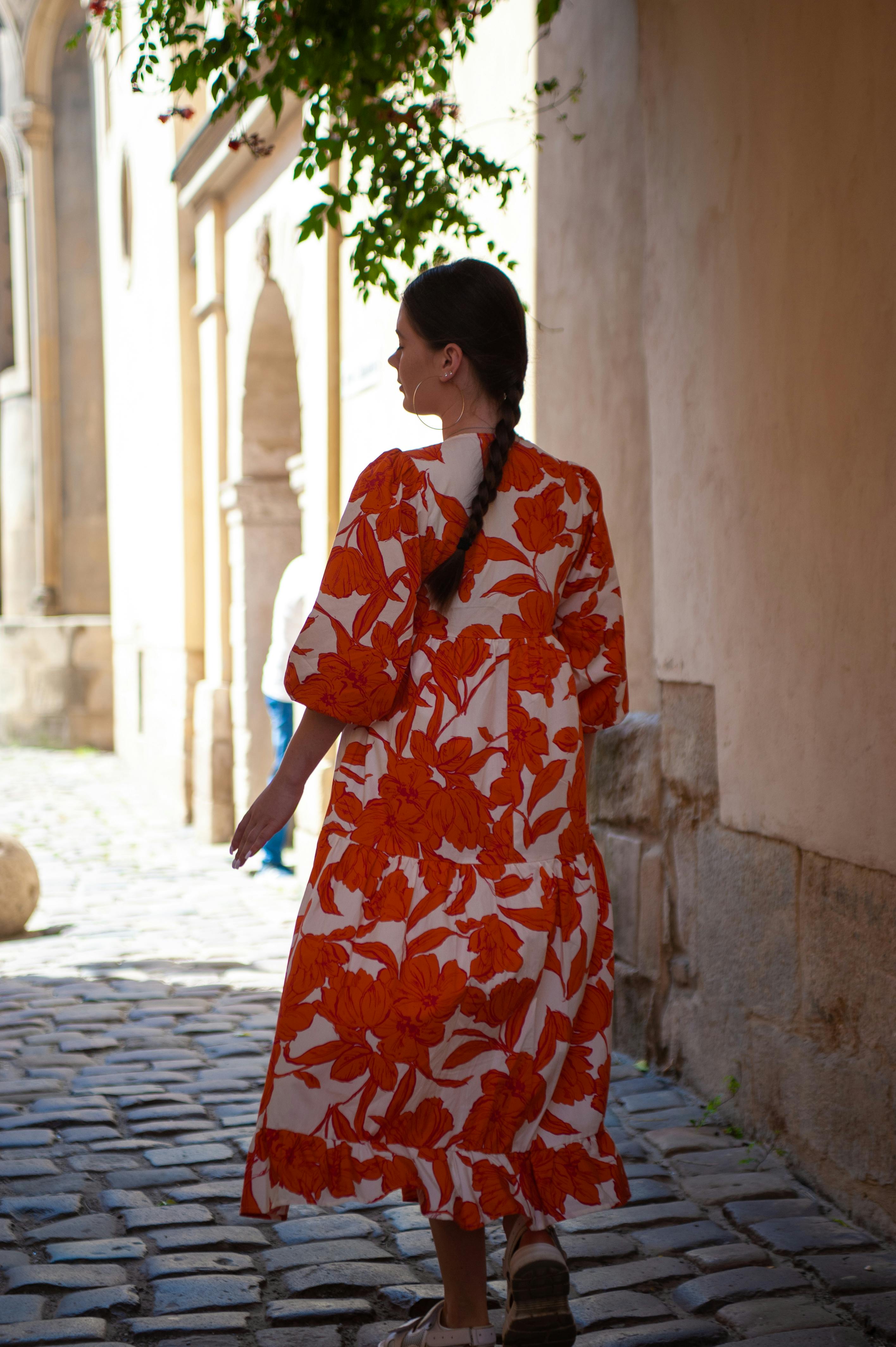 Fall Fashion Woman Walking Down An Alley Stock Photo - Download