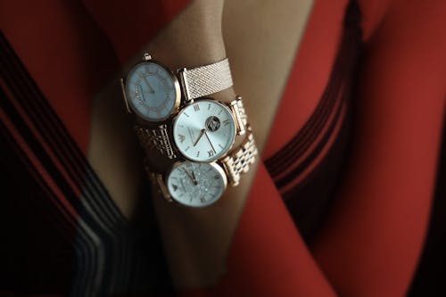 Fotobanka s bezplatnými fotkami na tému hodinky armani, luxus, pozorovania