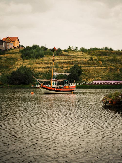 Základová fotografie zdarma na téma člun, dok, jezero