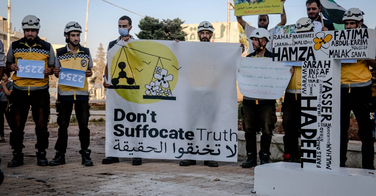 國防:哈米尼死於美以空襲!多名伊朗高官遭擊斃,局勢再升溫