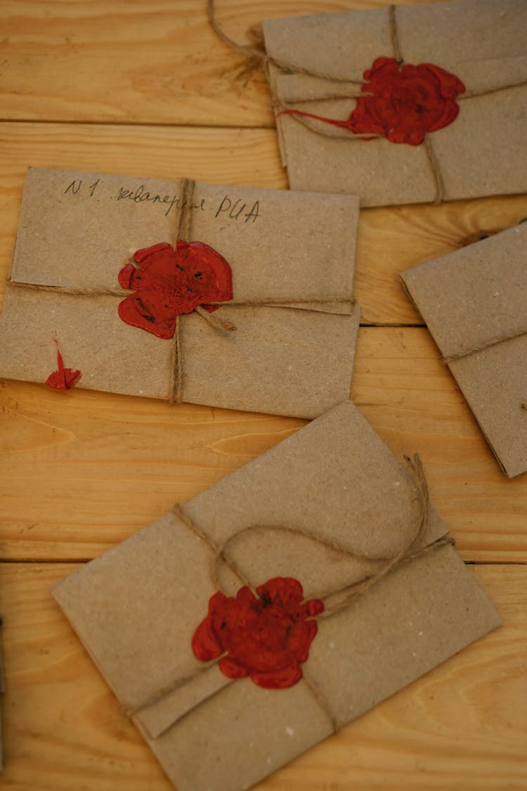 Recycled Paper Envelopes With String