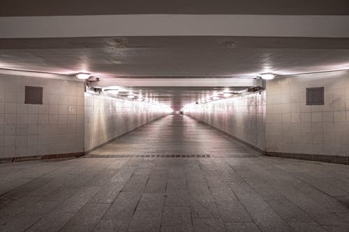 Základová fotografie zdarma na téma dopravní systém, podzemní přechod, tunel