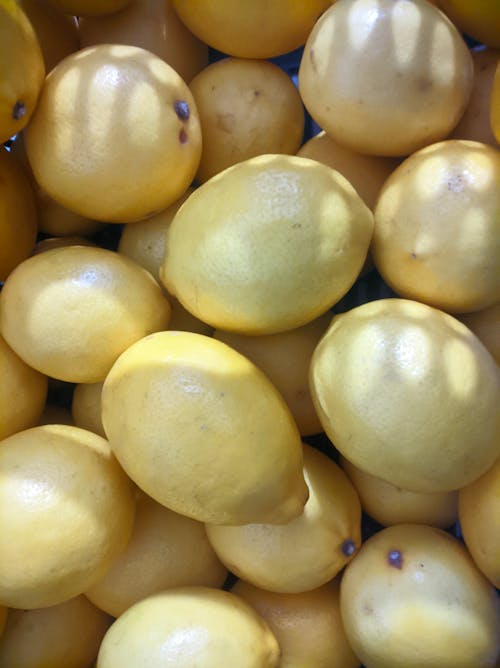 Free Close-Up Shot of Fresh Lemons  Stock Photo