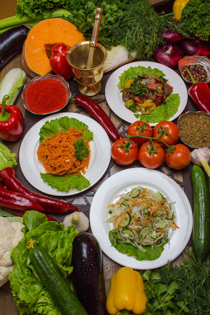 Salate rapide cu ingrediente românești de sezon